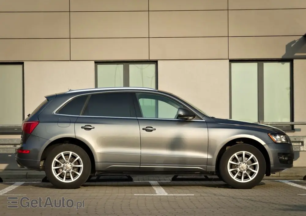 AUDI Q5 2.0 TFSI quattro tiptronic