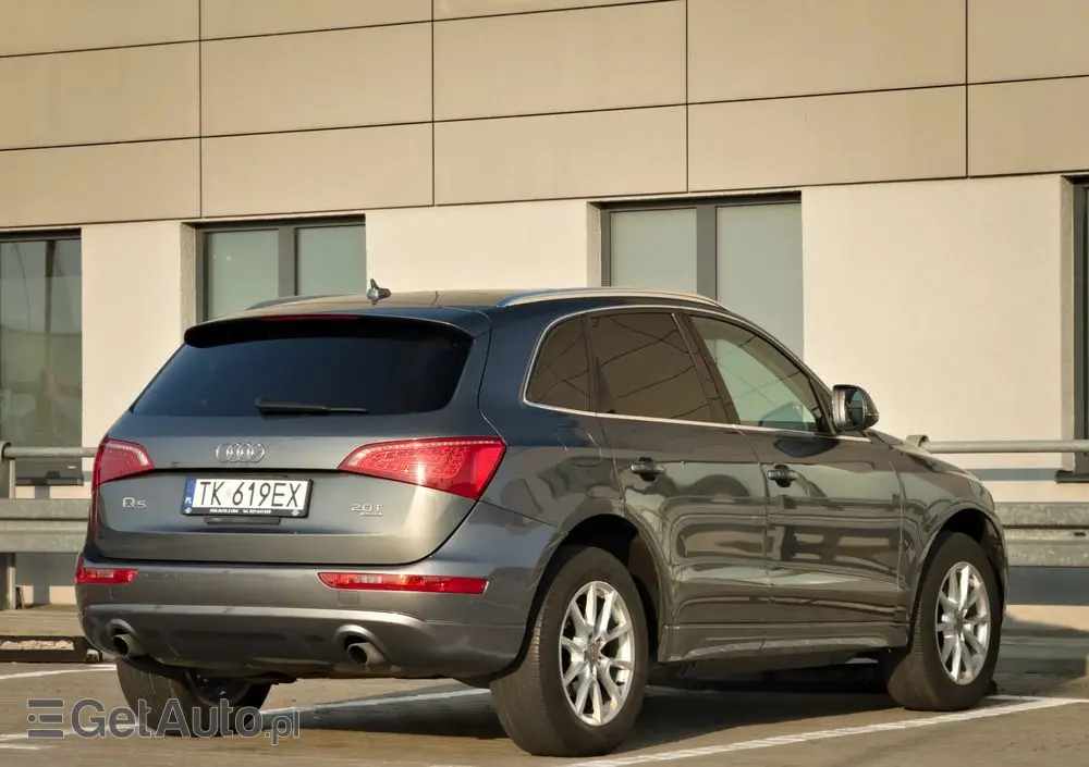 AUDI Q5 2.0 TFSI quattro tiptronic