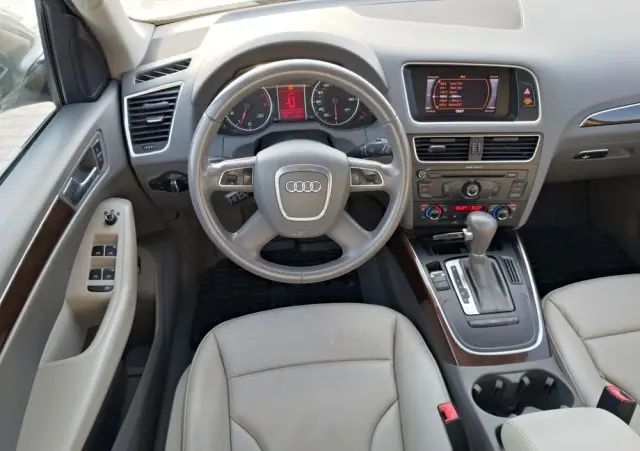 AUDI Q5 2.0 TFSI quattro tiptronic