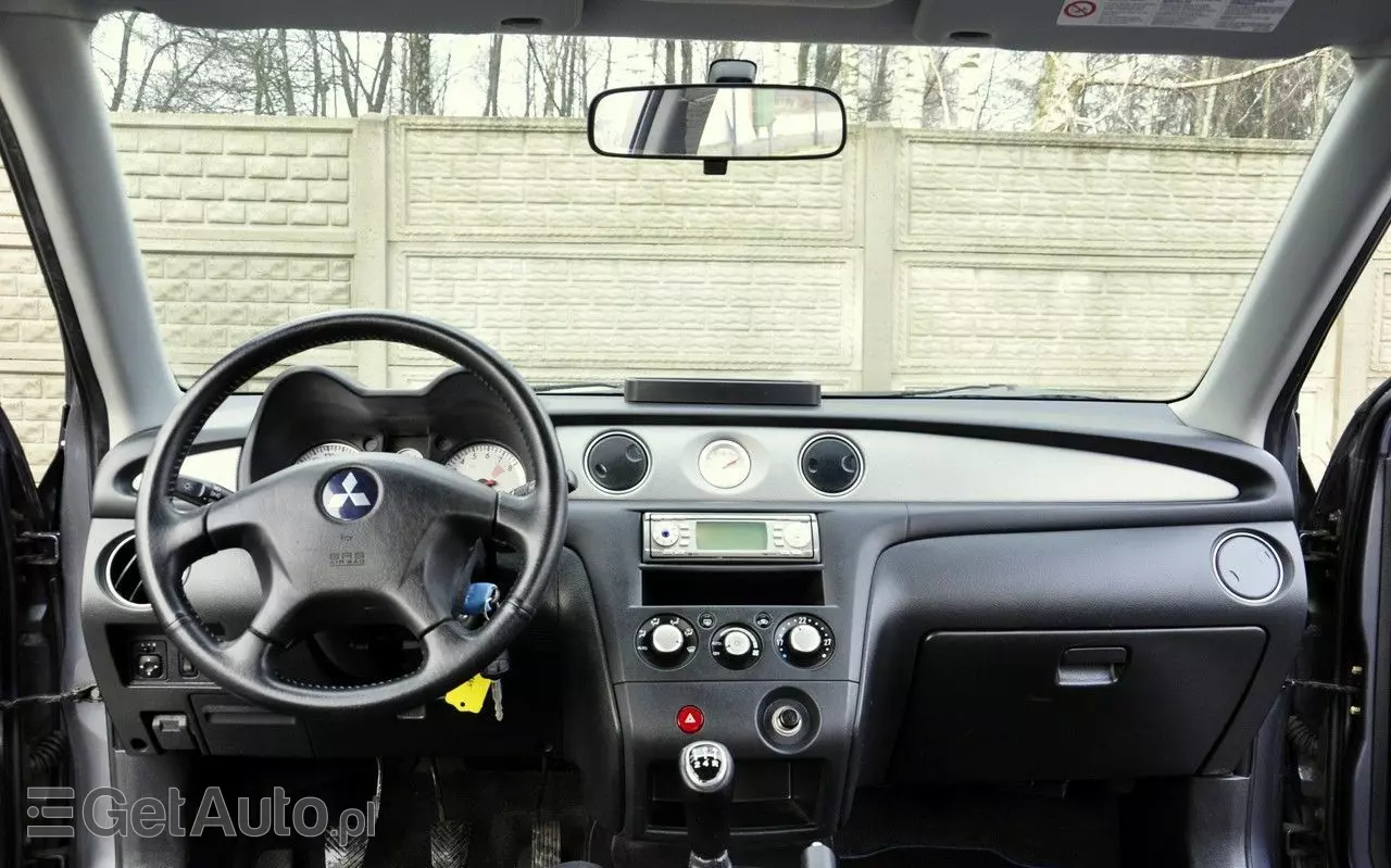 MITSUBISHI Outlander 2.0 2WD Invite