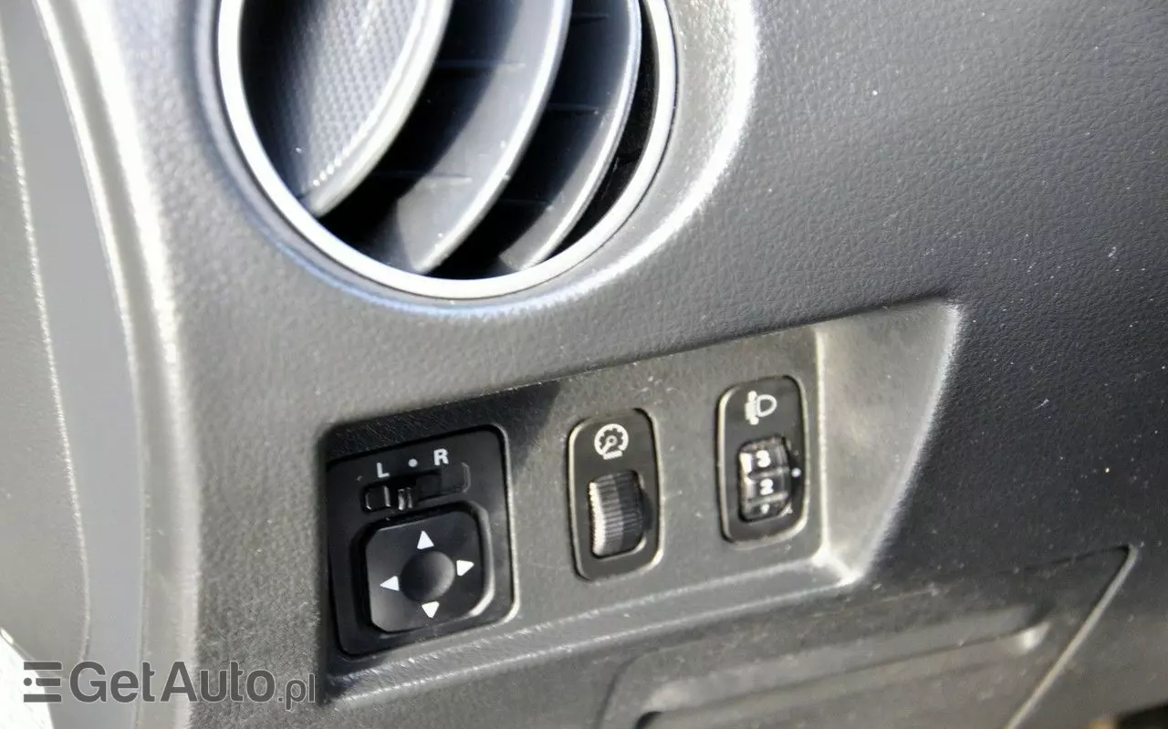 MITSUBISHI Outlander 2.0 2WD Invite