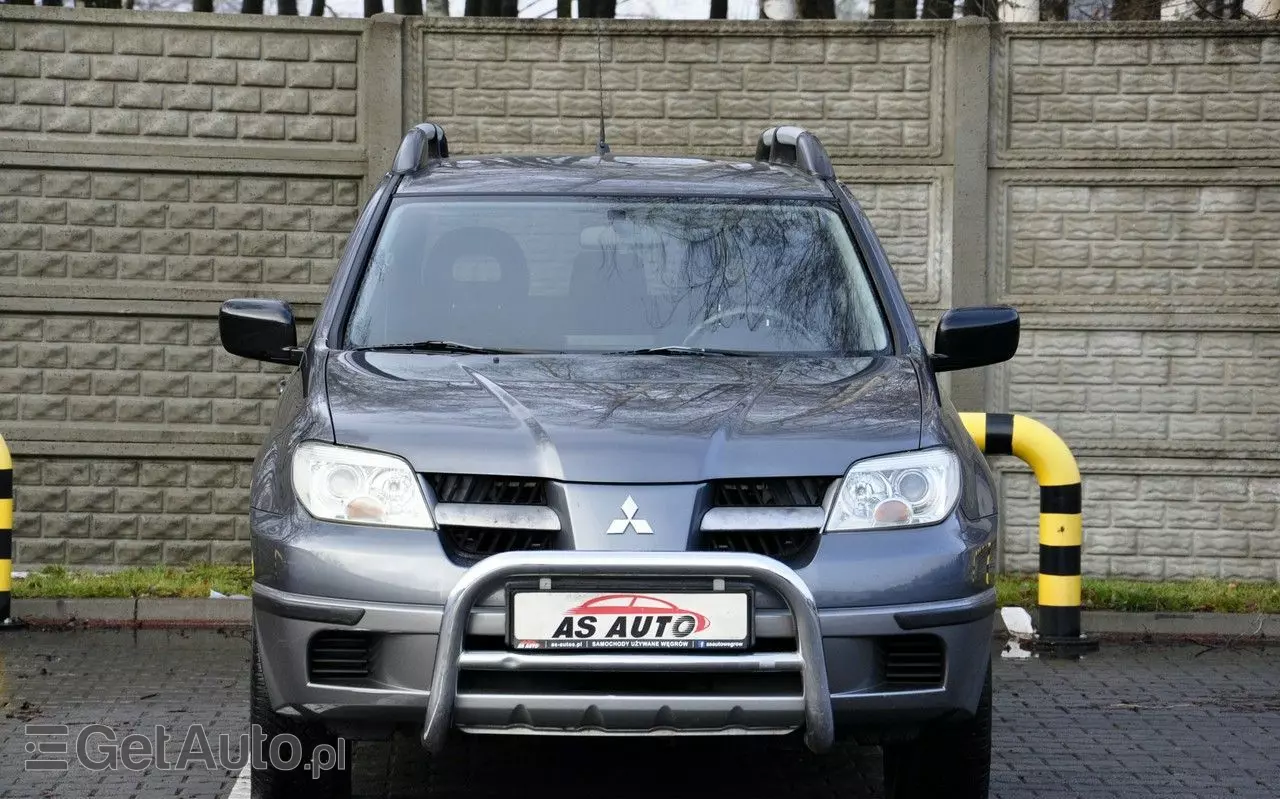 MITSUBISHI Outlander 2.0 2WD Invite