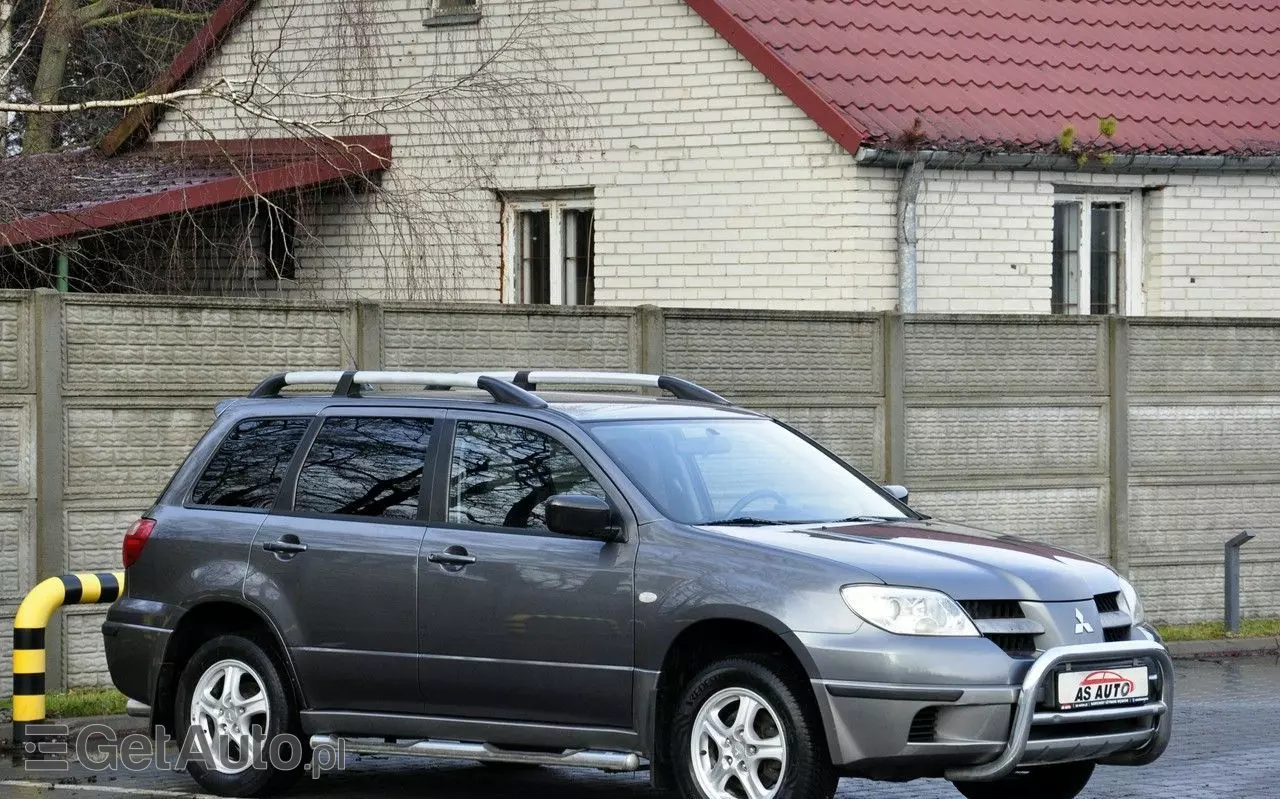 MITSUBISHI Outlander 2.0 2WD Invite