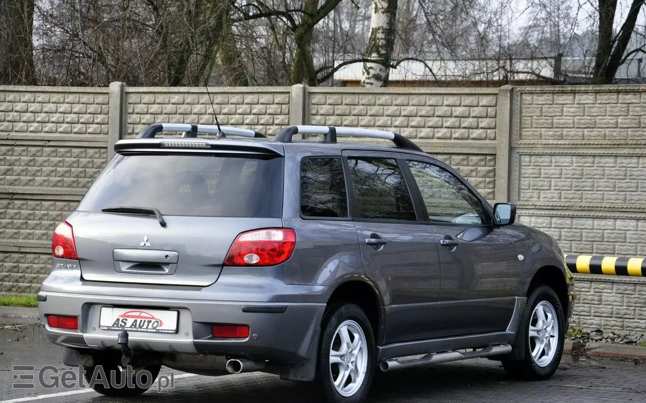 MITSUBISHI Outlander 2.0 2WD Invite