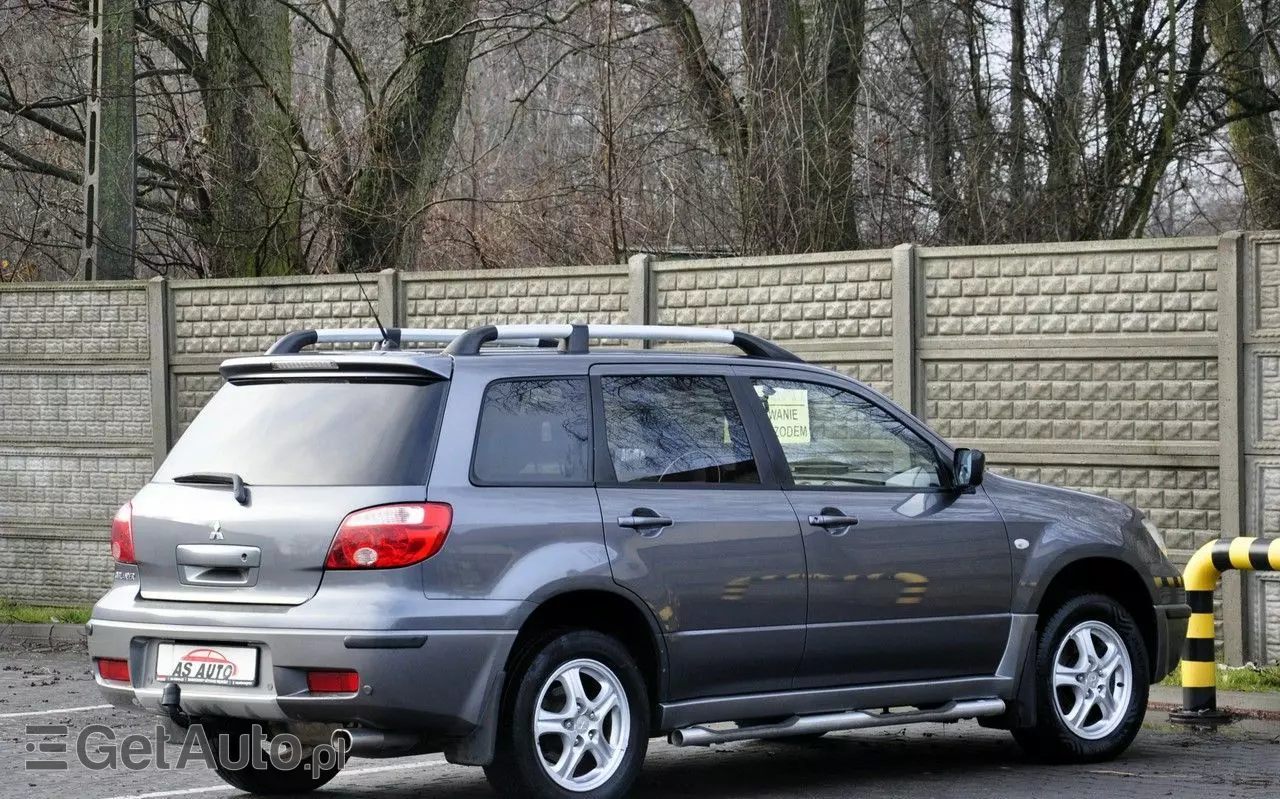 MITSUBISHI Outlander 2.0 2WD Invite