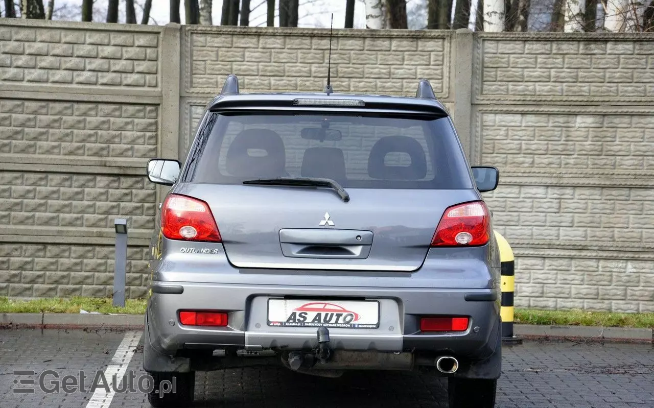 MITSUBISHI Outlander 2.0 2WD Invite