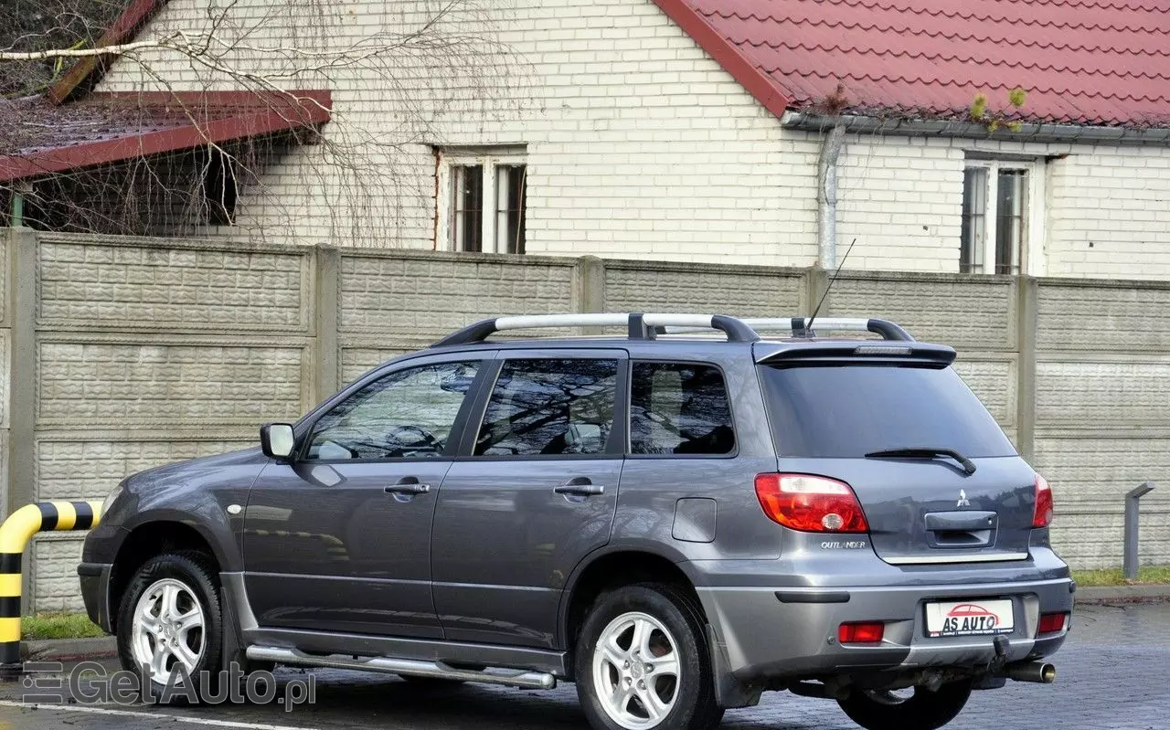 MITSUBISHI Outlander 2.0 2WD Invite