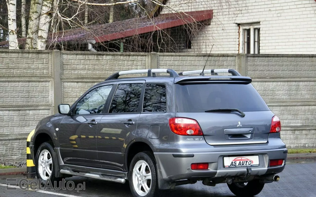 MITSUBISHI Outlander 2.0 2WD Invite