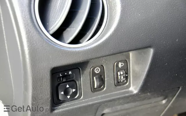 MITSUBISHI Outlander 2.0 2WD Invite