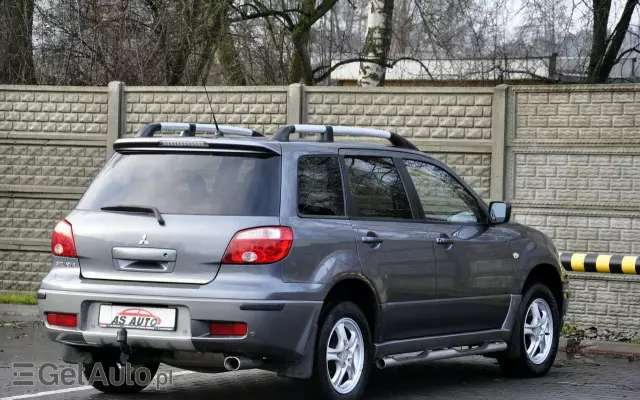 MITSUBISHI Outlander 2.0 2WD Invite