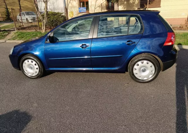 VOLKSWAGEN Golf 1.9 TDI Sportline