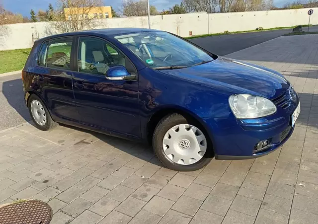 VOLKSWAGEN Golf 1.9 TDI Sportline