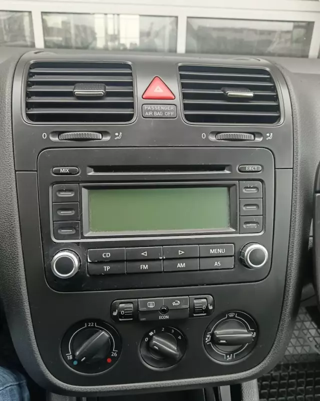 VOLKSWAGEN Golf 1.9 TDI Sportline