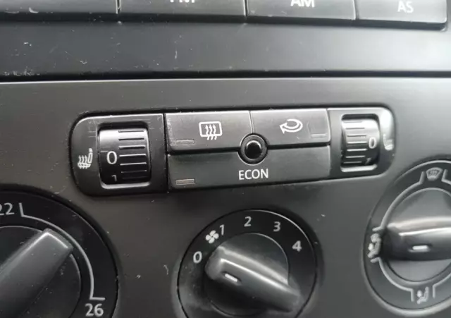 VOLKSWAGEN Golf 1.9 TDI Sportline