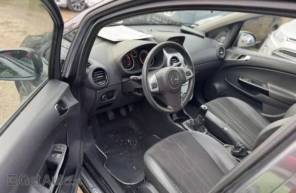 OPEL Corsa 
