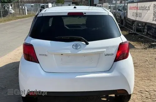 TOYOTA Yaris 