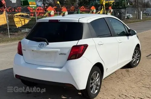 TOYOTA Yaris 