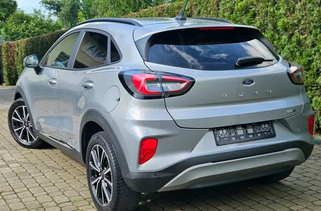 FORD Puma 1.0 EcoBoost Hybrid TITANIUM DESIGN