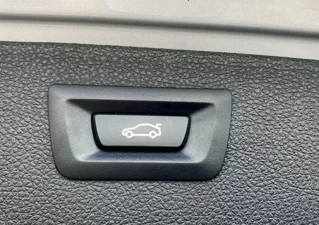 BMW Seria 3 320d xDrive M Sport