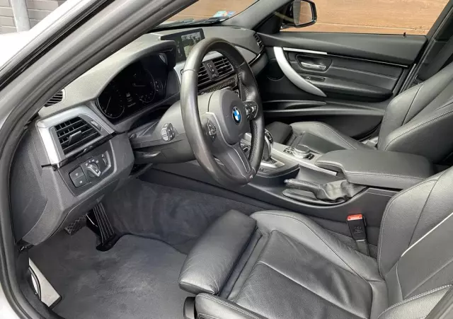 BMW Seria 3 320d xDrive M Sport