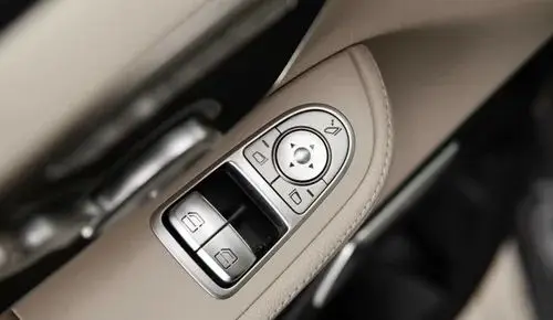 MERCEDES-BENZ Klasa V 