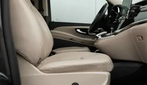 MERCEDES-BENZ Klasa V 