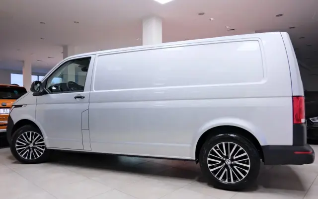 VOLKSWAGEN Transporter 