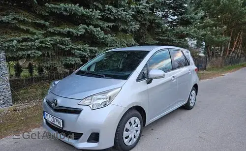TOYOTA Verso-S 