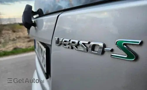 TOYOTA Verso-S 