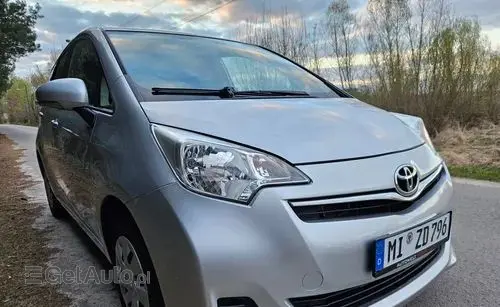 TOYOTA Verso-S 
