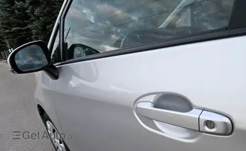 TOYOTA Verso-S 