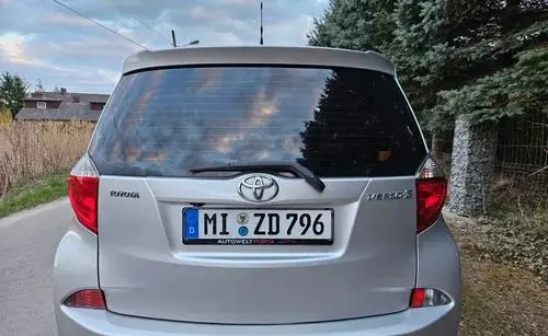 TOYOTA Verso-S 