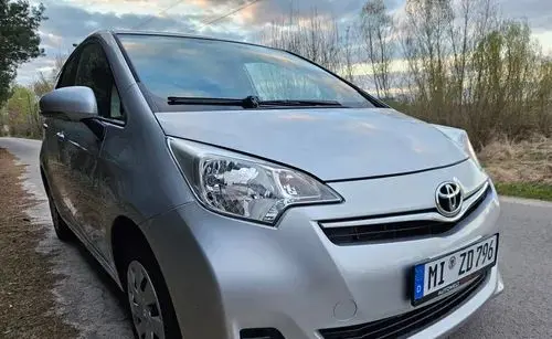 TOYOTA Verso-S 