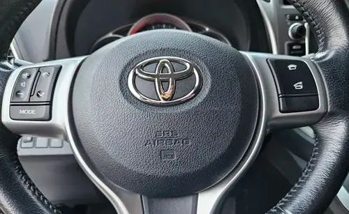 TOYOTA Verso-S 