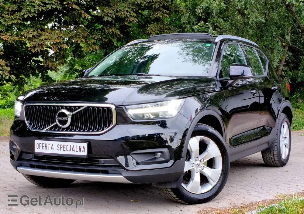 VOLVO XC 40 T3 Geartronic Momentum Pro