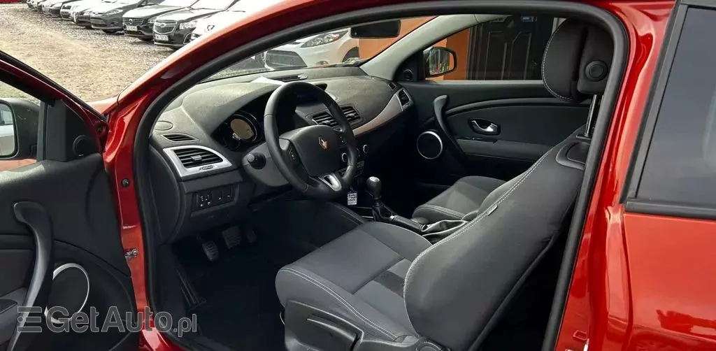 RENAULT Megane 