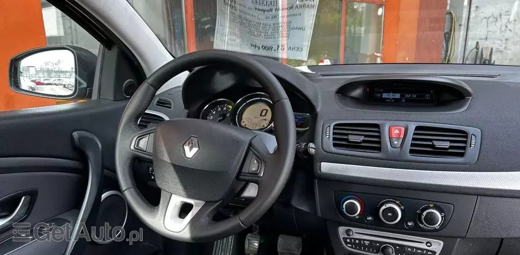 RENAULT Megane 