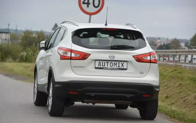 NISSAN Qashqai 1.2 DIG-T Acenta Xtronic EU6