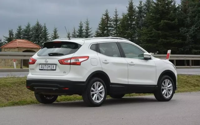 NISSAN Qashqai 1.2 DIG-T Acenta Xtronic EU6