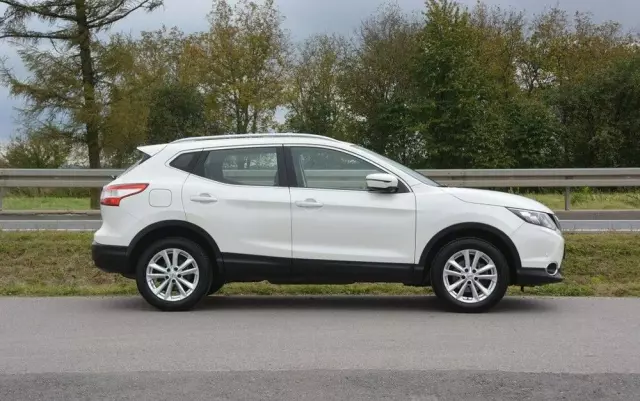 NISSAN Qashqai 1.2 DIG-T Acenta Xtronic EU6