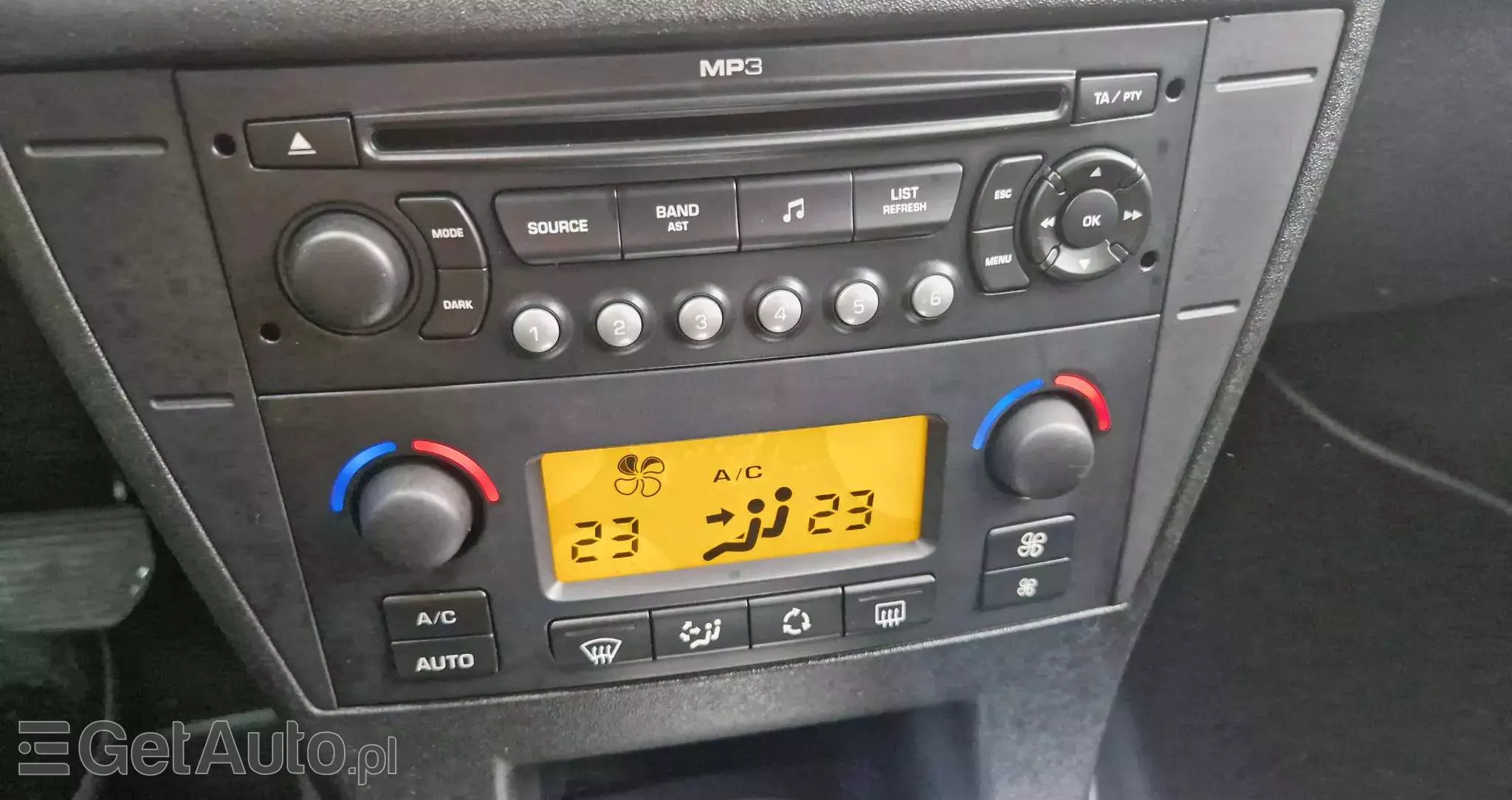 CITROËN C4 1.6 HDi FAP EGS6 Exclusive