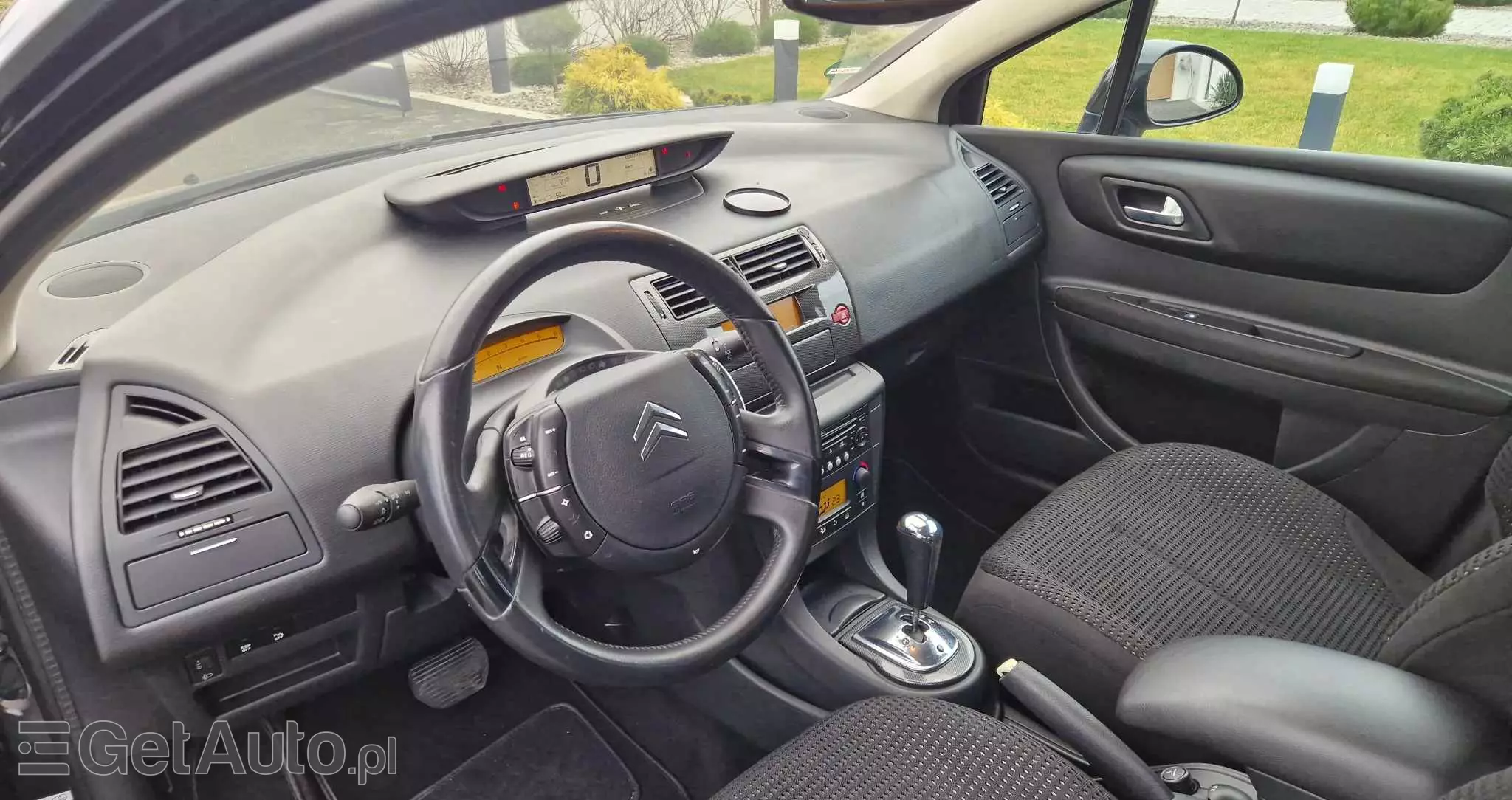 CITROËN C4 1.6 HDi FAP EGS6 Exclusive