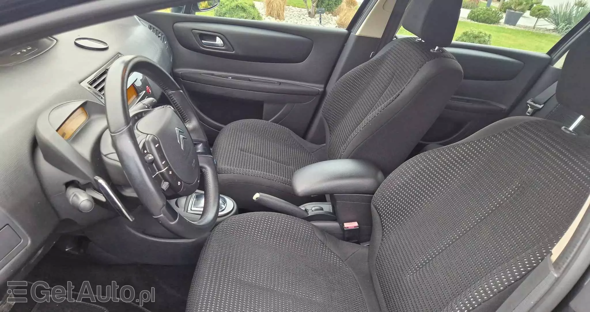 CITROËN C4 1.6 HDi FAP EGS6 Exclusive