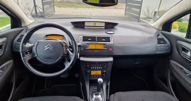 CITROËN C4 1.6 HDi FAP EGS6 Exclusive