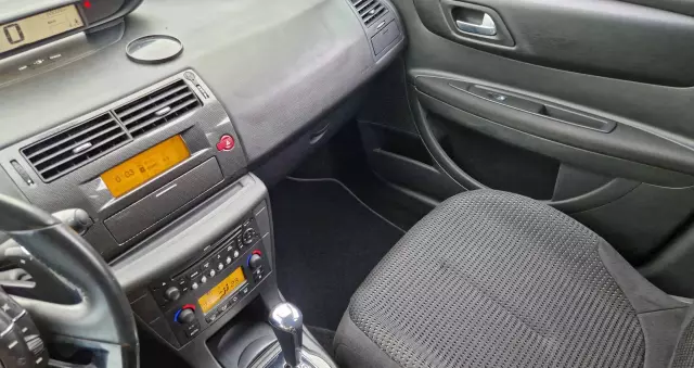 CITROËN C4 1.6 HDi FAP EGS6 Exclusive