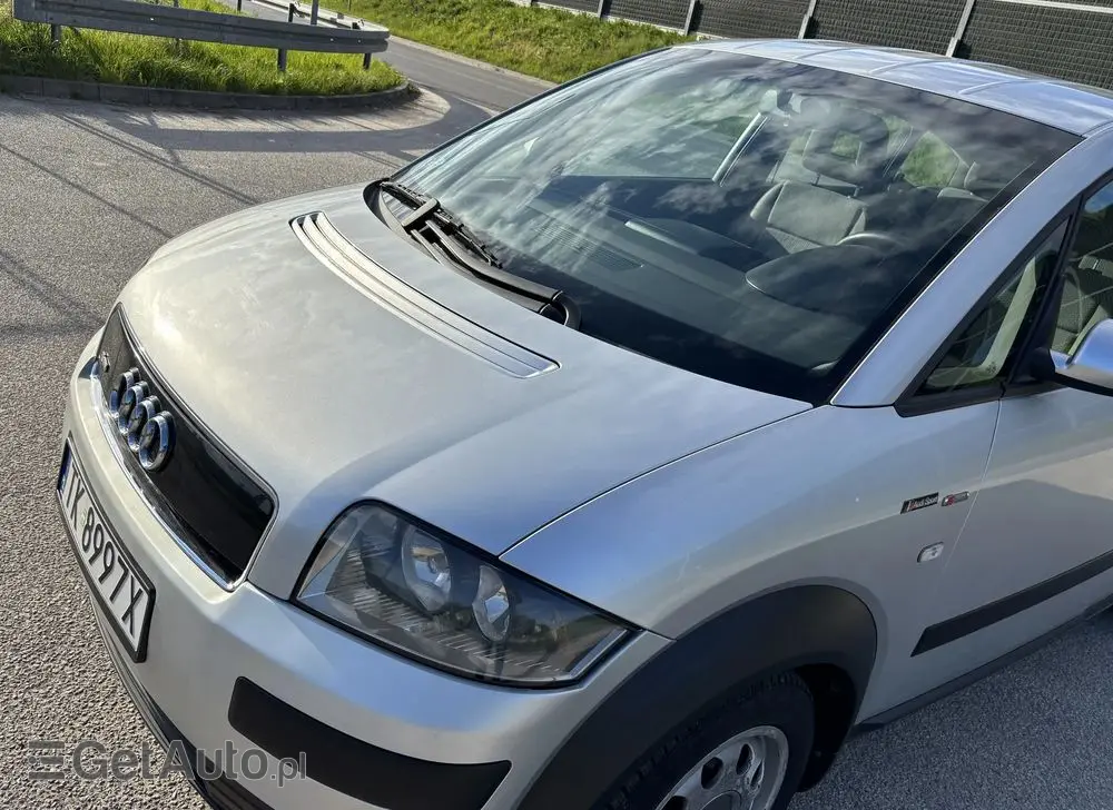 AUDI A2 