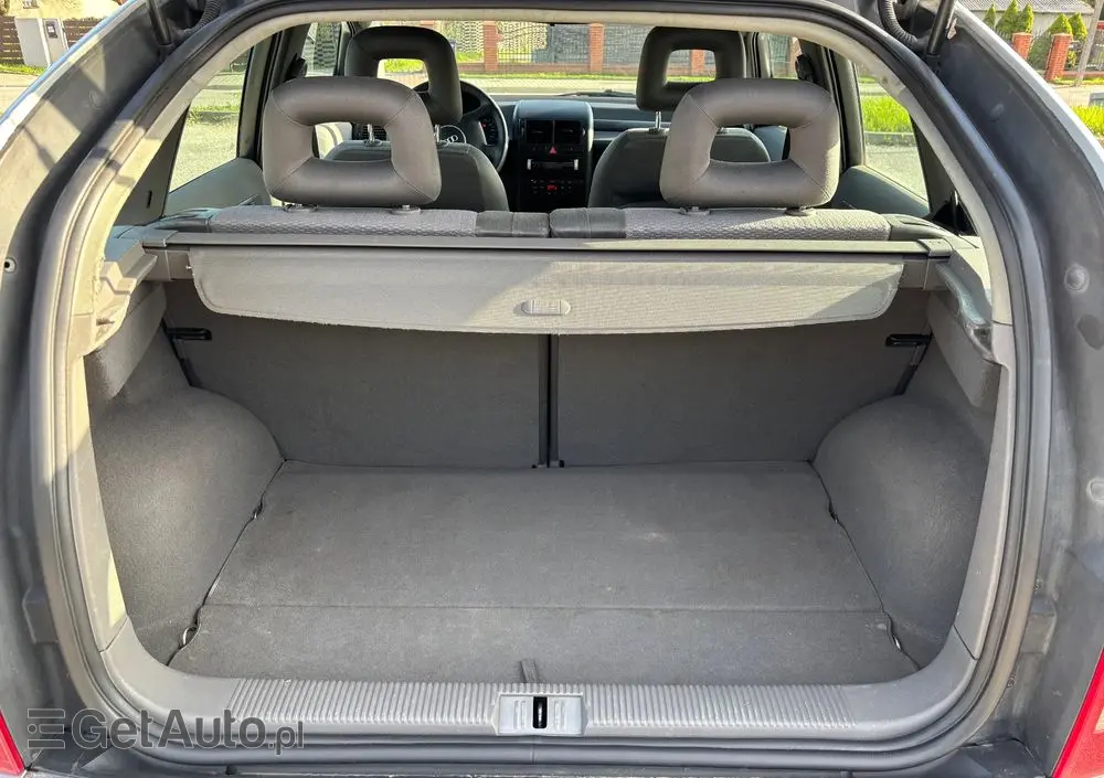 AUDI A2 