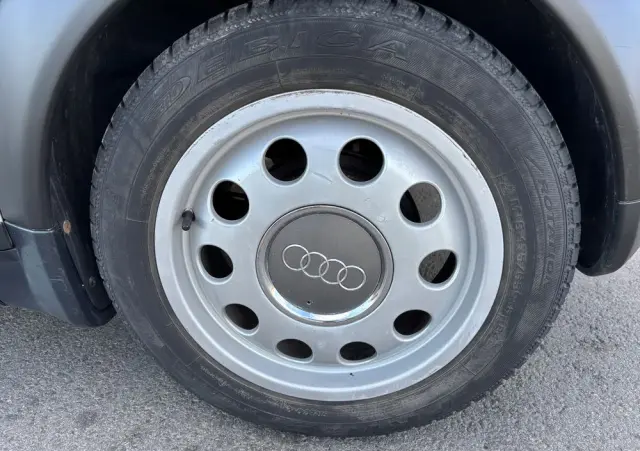 AUDI A2 