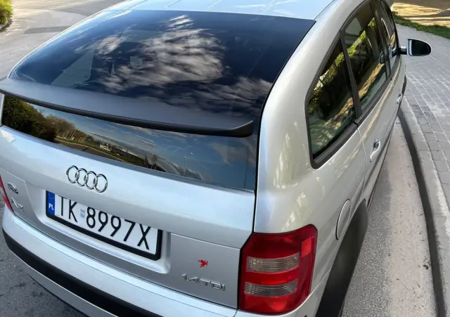 AUDI A2 