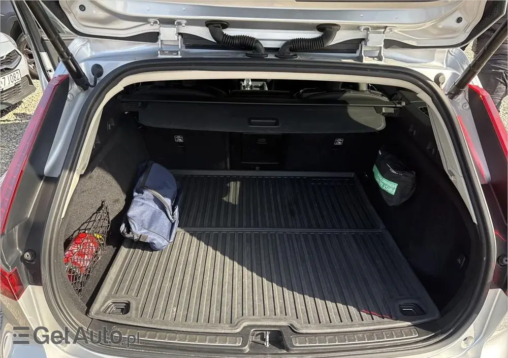 VOLVO V60 B3 B Plus Bright